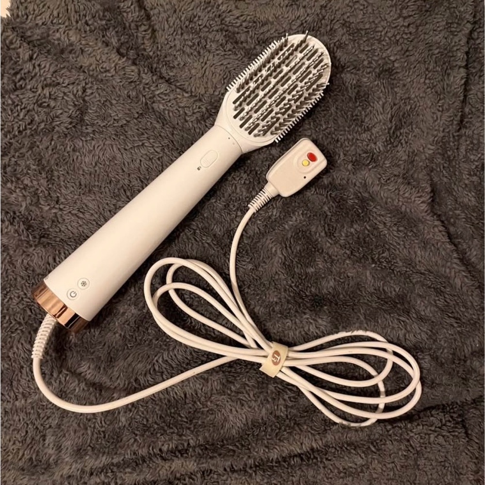 T3 White Hair Styling Tool with Rose Gold Detail